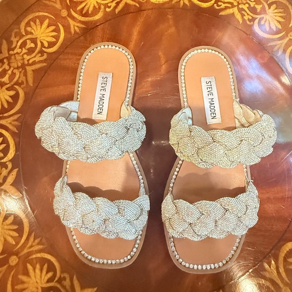 Steve Madden Newbie Silver Rhinestone Braided Slide Flat Sandals Size 7 MSRP$100 - Picture 8 of 16